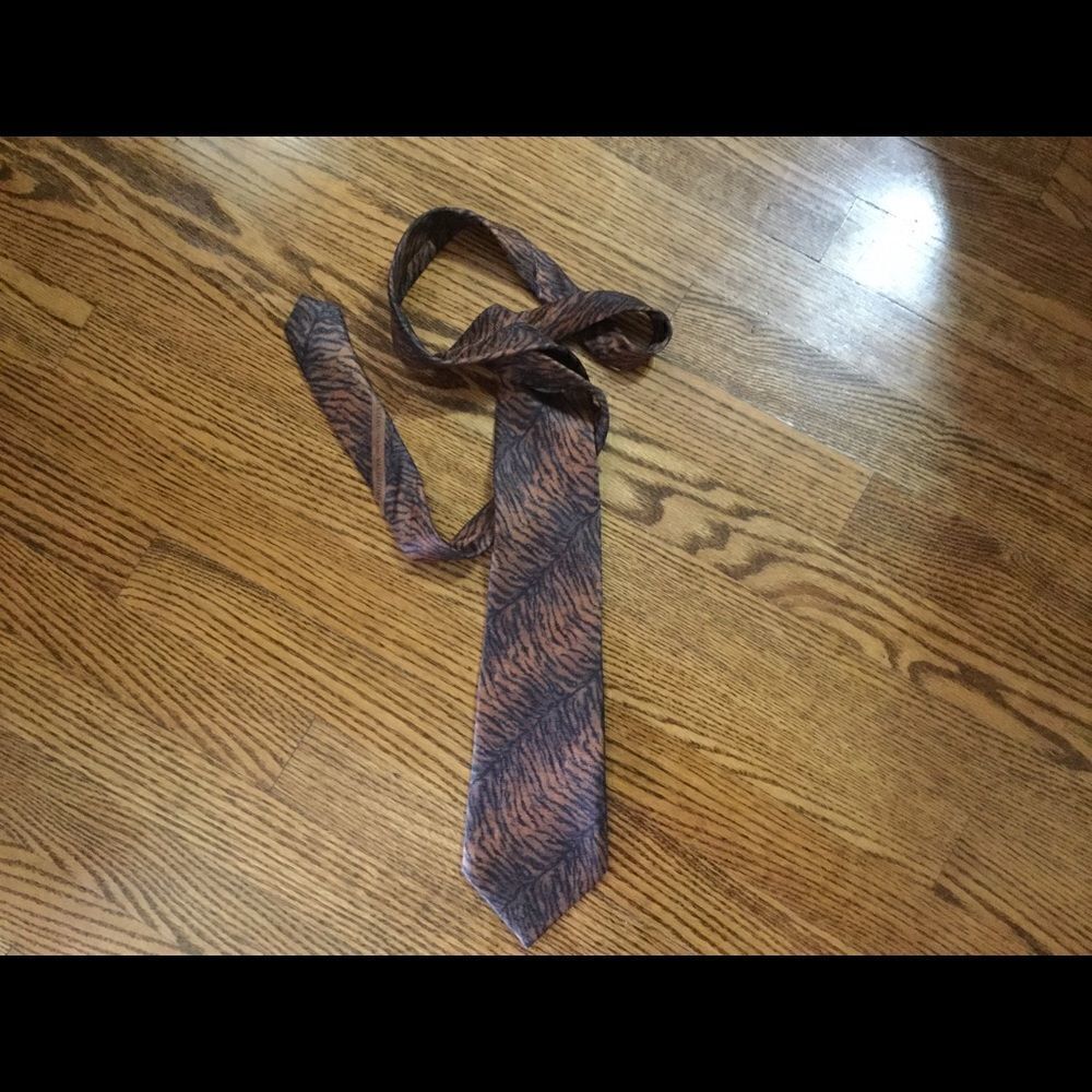 VALENTINO Silk Tie - Picture 5 of 5